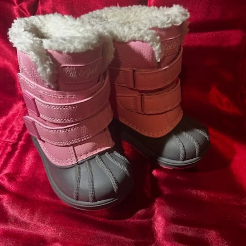 Cat‎ & Jack Toddler Girls' Denver Winter Boots pink upper, size toddler 5